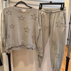 Sundry Sage Green Star Sweatshirt and Sweatpants